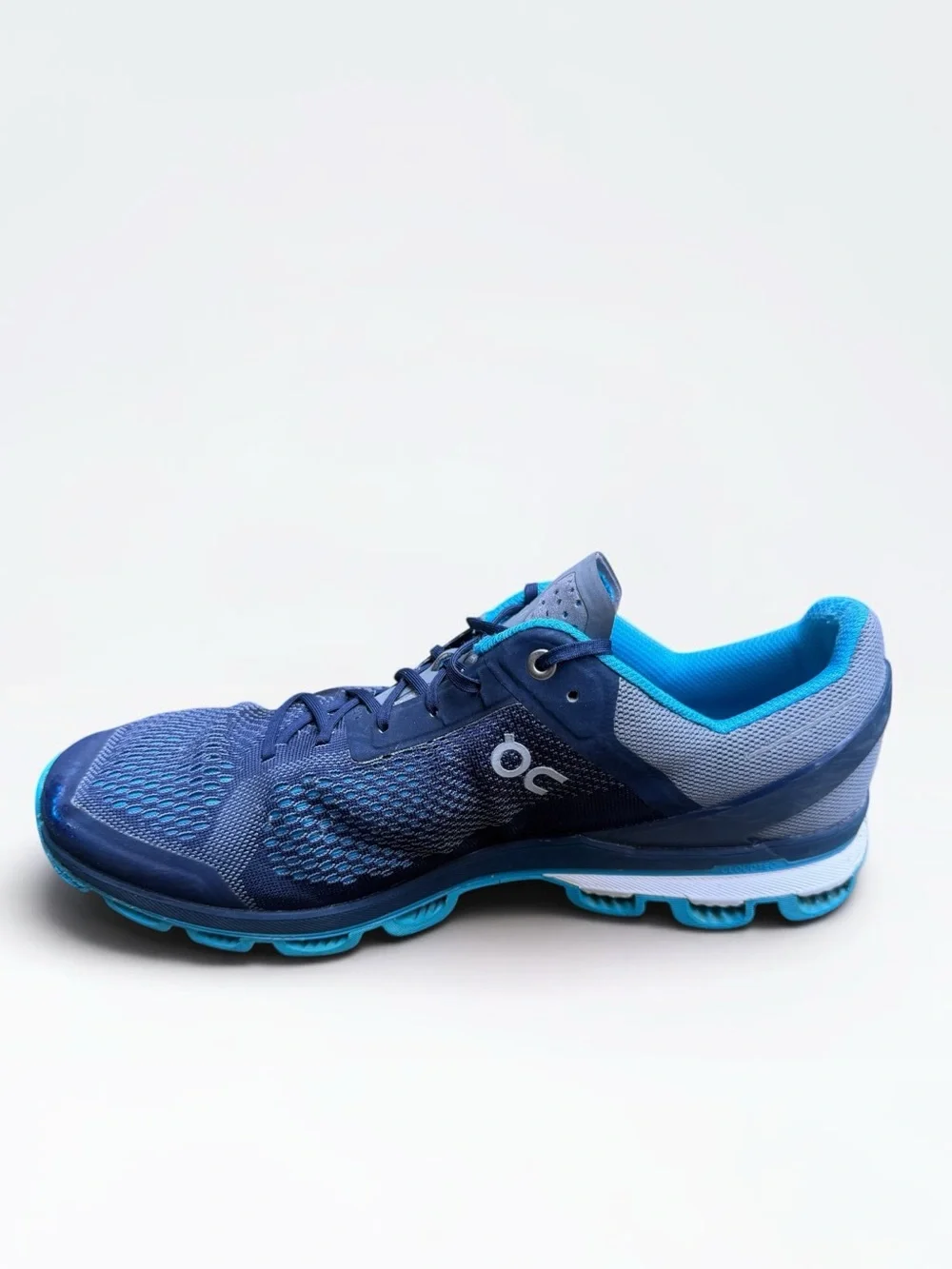 On Cloud Cloudsurfer Men’s Running Shoes Size 11
